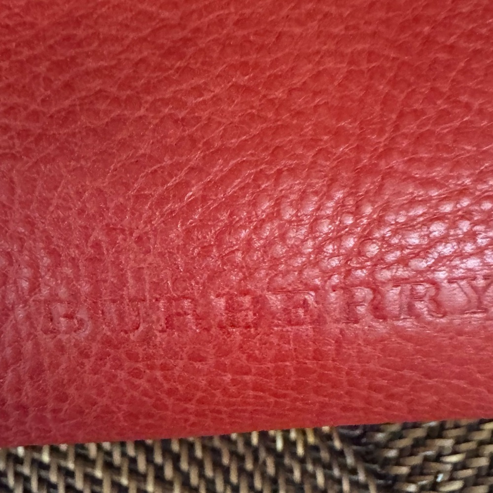 Beautiful BURBERRY bucket bag Red Leather Women's Bag - Picture 2 of 16